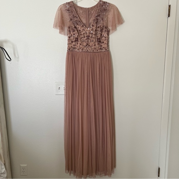 Dresses & Skirts - Adrianna Papell Gown